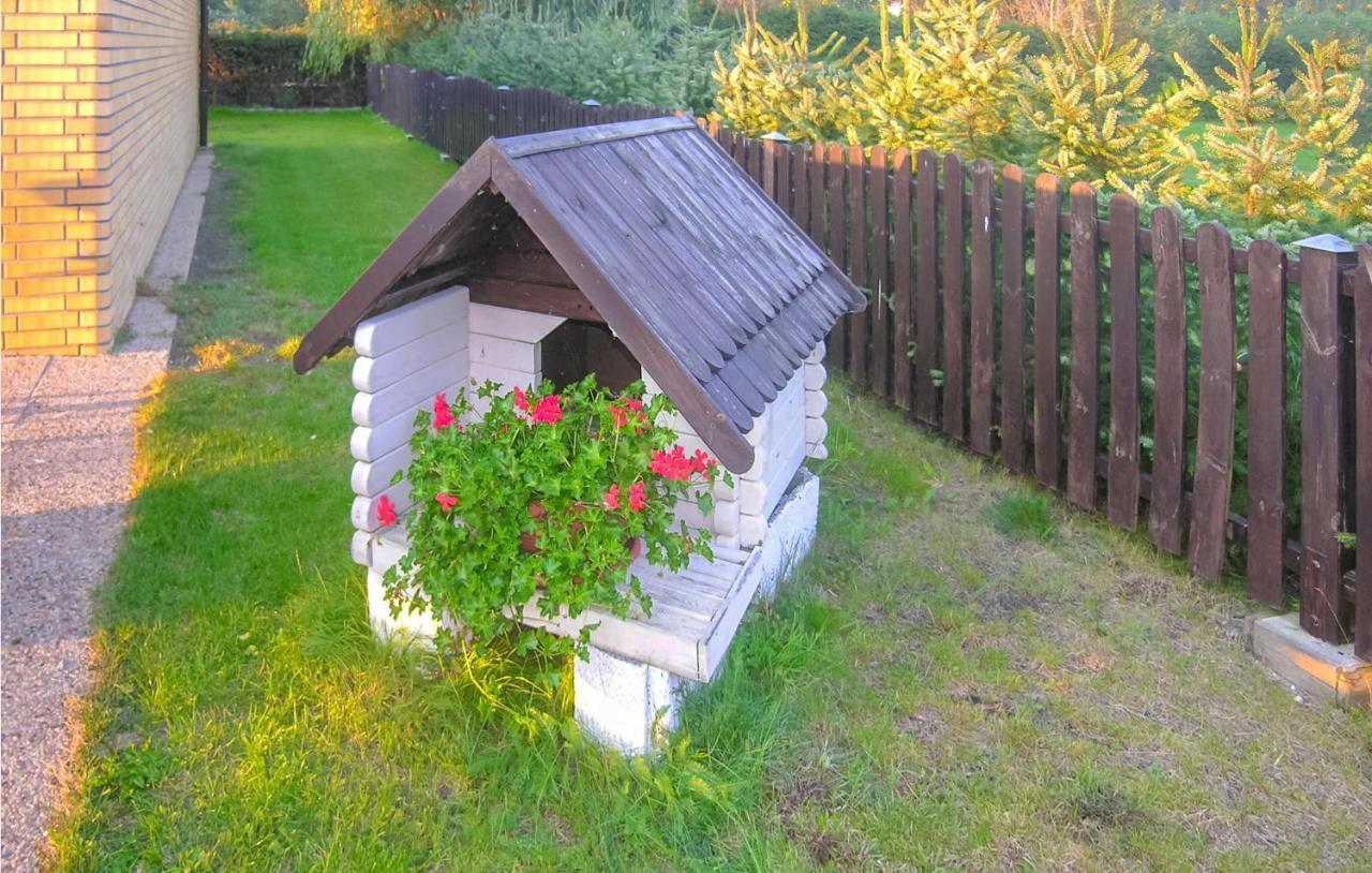 Cozy Apartment In Nowe Warpno With Wifi Eksteriør billede