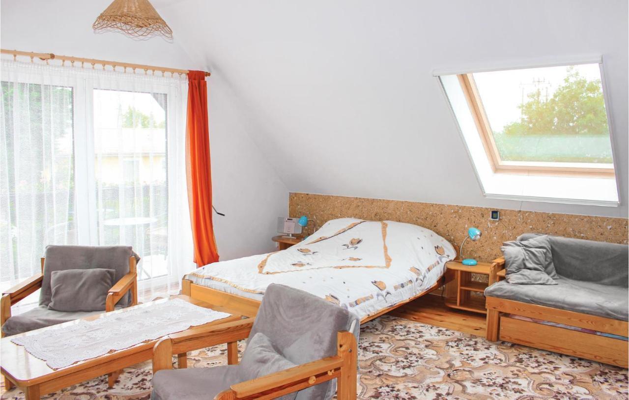 Cozy Apartment In Nowe Warpno With Wifi Eksteriør billede